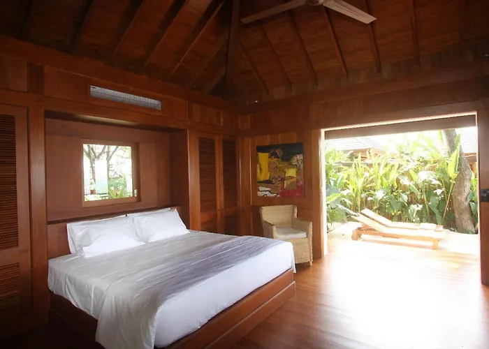 Canta La Rana Lodge *