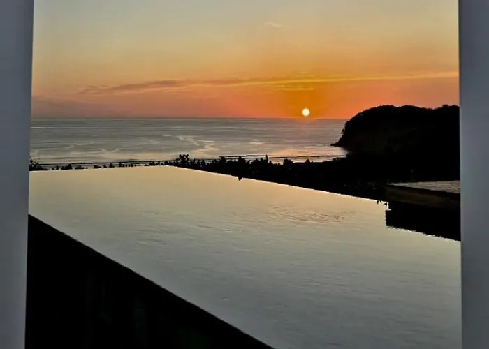 Canta La Rana * Playa Bejuco (Guanacaste)